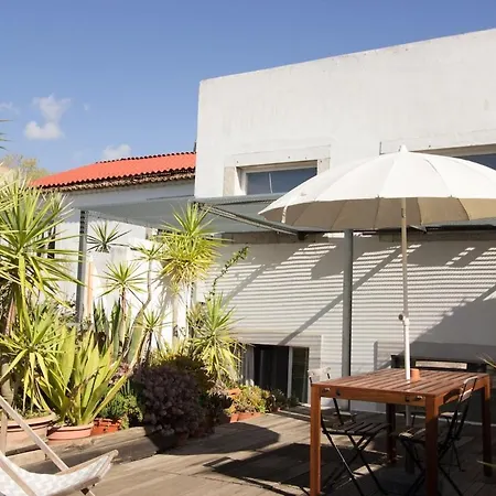 Terrace & Sunny - Center, Quiet & Pratical Apartament Lizbona